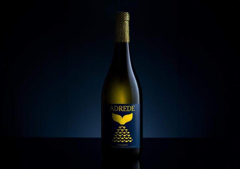 Diseño de etiqueta vino albariño Adrede